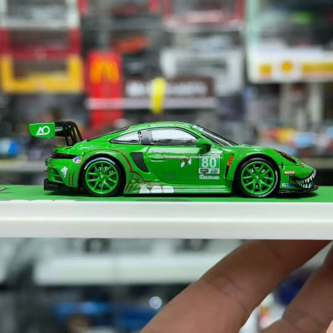 Auf Lager 1:64 911 GT3R Grün Dinosaurier-Lackierung, Miniaturmodell aus Aluminiumdruckguss, Dekorationsartikel für Erwachsene, Jungenspielzeug