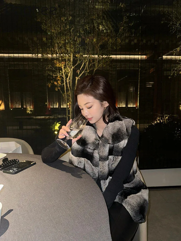 Autumn Winter New High-end Fashion Eco-friendly Rex Rabbit Fur Vest Women Korean Ins Trendy Patchwork Color Thickened Warm Vest