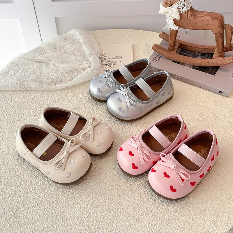 Autumn Girls Mary Janes Embroidery Heart Elastic Band Cute Kid's Flat Shoes Solid Colors Soft Daily Sweet Fashion Children Shoes