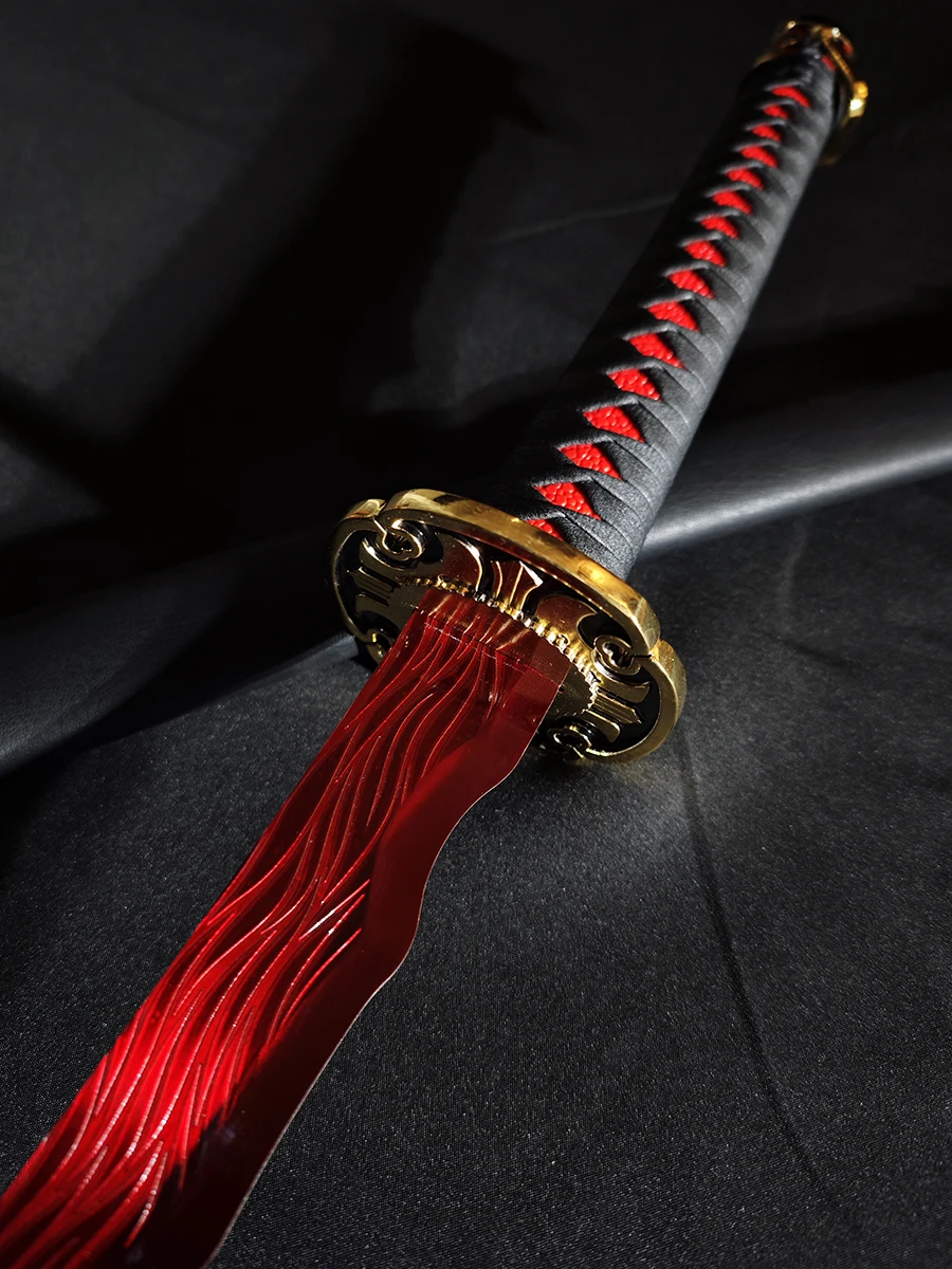 Seiko Gold Plated, Eldon Ring Metal Model Sword 1 to 1cos Wooden Prop, Unbladed, Non-Oxidating