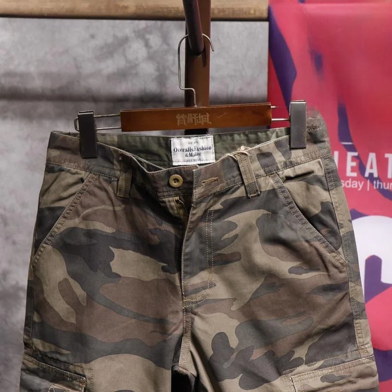 迷彩ルーズフィットコットンワークパンツ メンズ 耐久性のあるアウトドア作業用保護パンツ 若々しいエネルギースタイル カーキ色