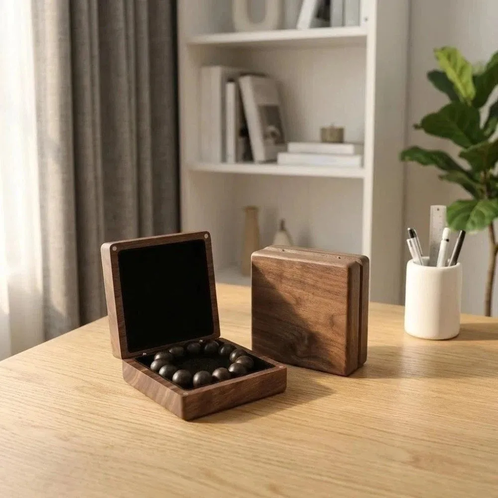 Luxury Walnut Wooden Bracelet Holder Magnetic Anti-collision Hand Chain Box Packaging Square Jewelry Storage Case Gifts