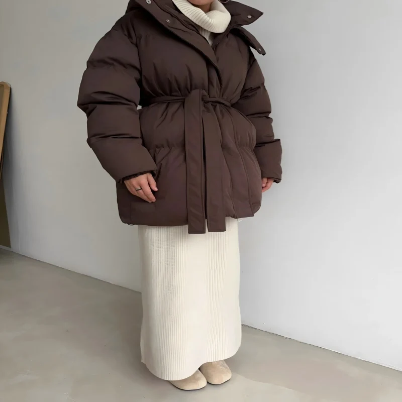 Рисунок 4 - Женское коричневое хлопковое пальто с капюшоном