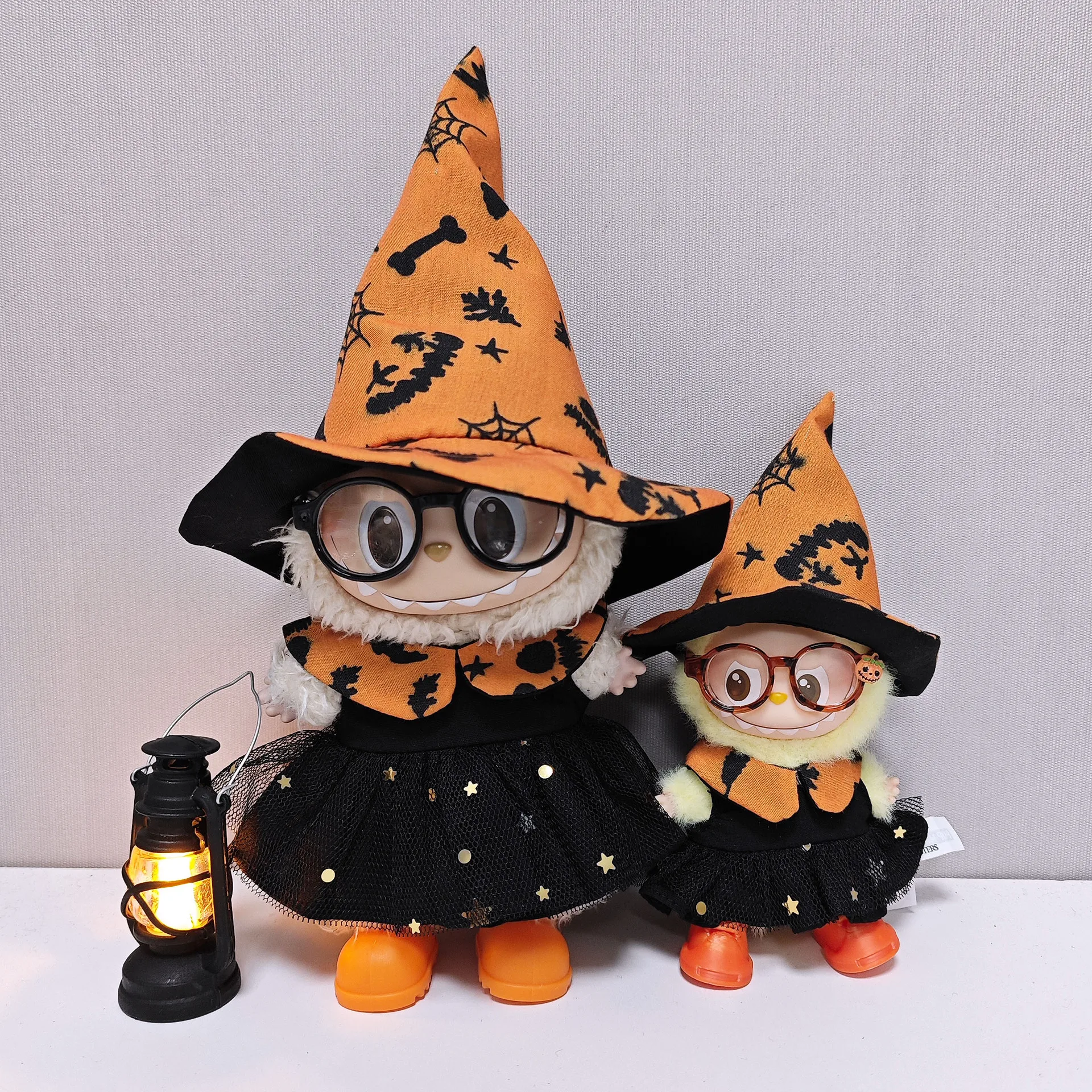 

Doll Clothes Set For 10cm LABUBU 4.0 4th Generation Halloween Costume Hat Skirt With Light Accessories For Holiday Party Outfits