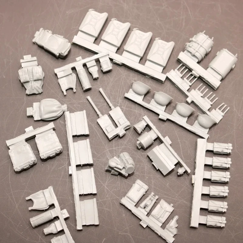 1/35 Scale Diecast Resin Model Kit German Military Vehicle Loads and Accessories Set Scene Needs Self-assembly and Coloring