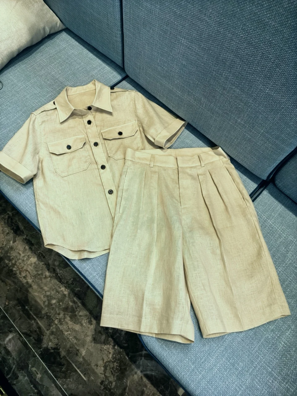 

2025 Spring And Summer New Women'S Retro Short Sleeve Lapel Shirt + Casual Shorts Set