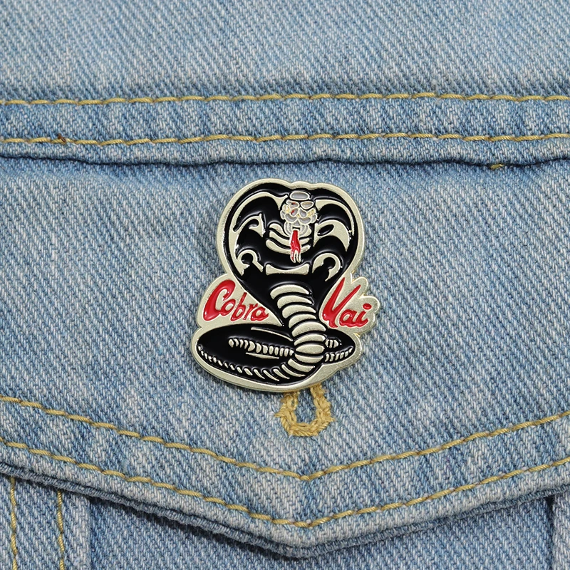 Python Enamel Pins Custom Cobra Brooches Lapel Badges Punk Gothic Animal Jewelry Gift for Friends