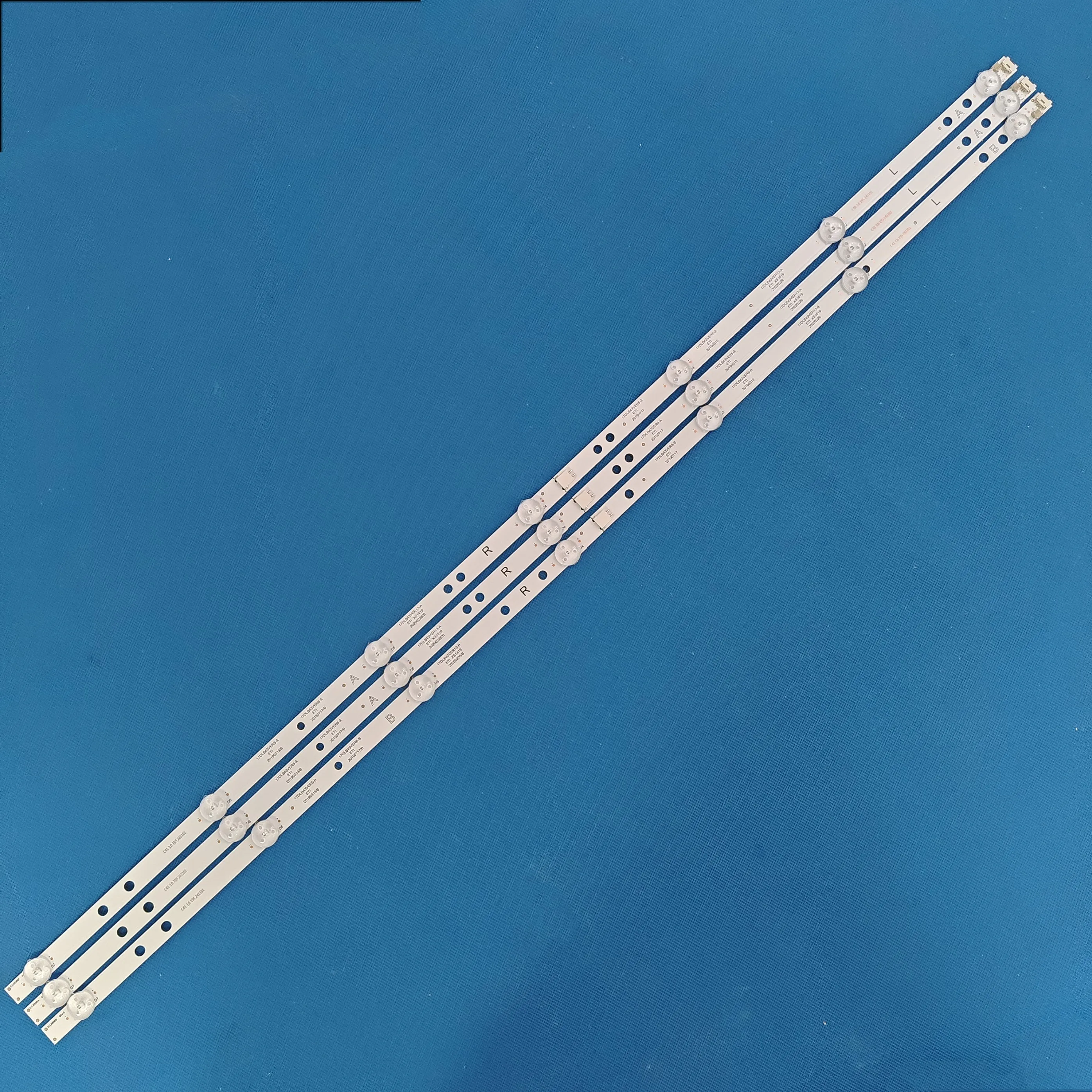 Светодиодная лента 7LED 801 мм (3) для JVC LT-43C700(A) LT-43C700C LT-43C700B LT-43VF3000 LT-43VU3900 17DLB43VER13-A B VES430UNDH-2D-N44