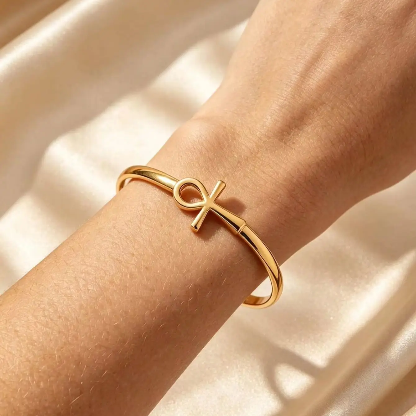 Vintage Ankh-Kreuz Edelstahl-Armband für Damen und Herren, vergoldetes Kreuz-Manschettenarmband, ägyptischer Religiöser Schmuck