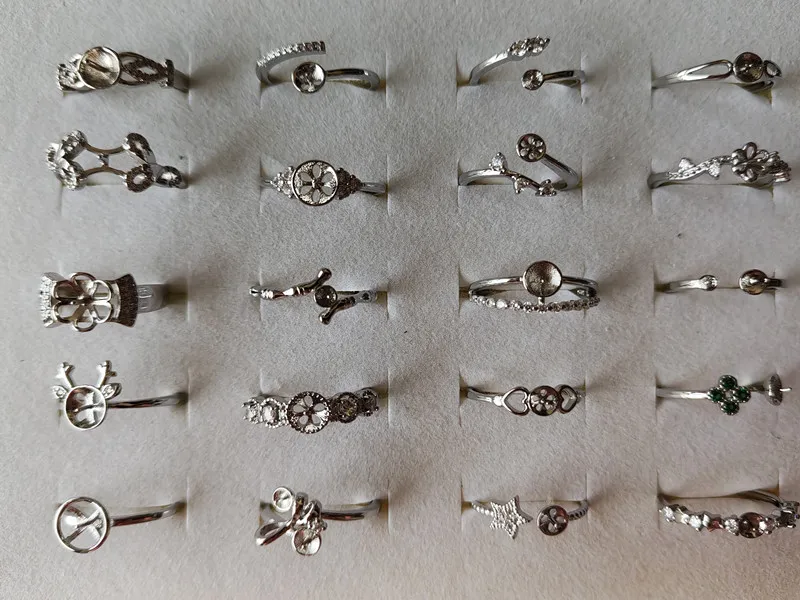 20pcs/lot FREE SIZE ADJUSTABLE Ring Settings Findings Mountings Women Accessories Female Lady Girls\' Finger Ring