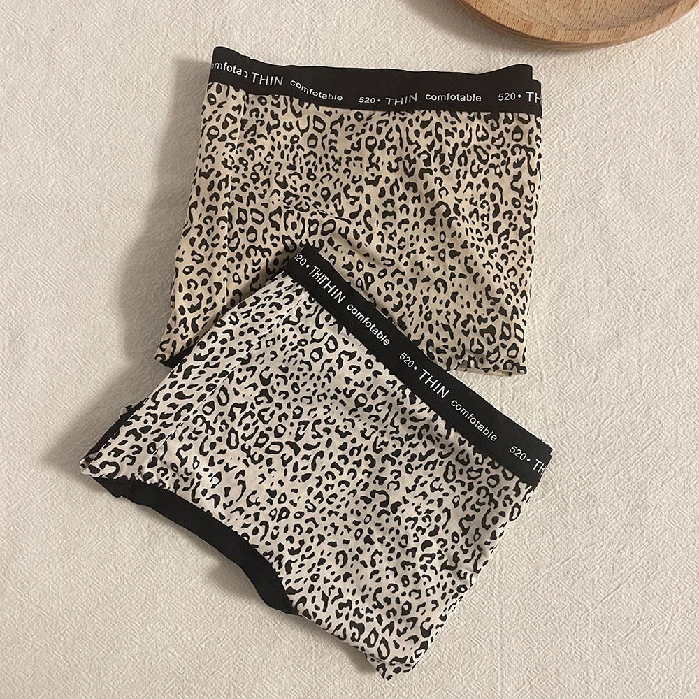 Ozey 2 pçs/set macio sedoso leopardo impressão sexy calcinha feminina meados de cintura seda macio topo hip moldar calcinha de seda gelo