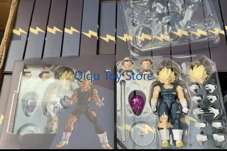

Black hole TK co-branded battle damage vegeta 3.0 demon vegeta shf proportion repair version + black battle damage