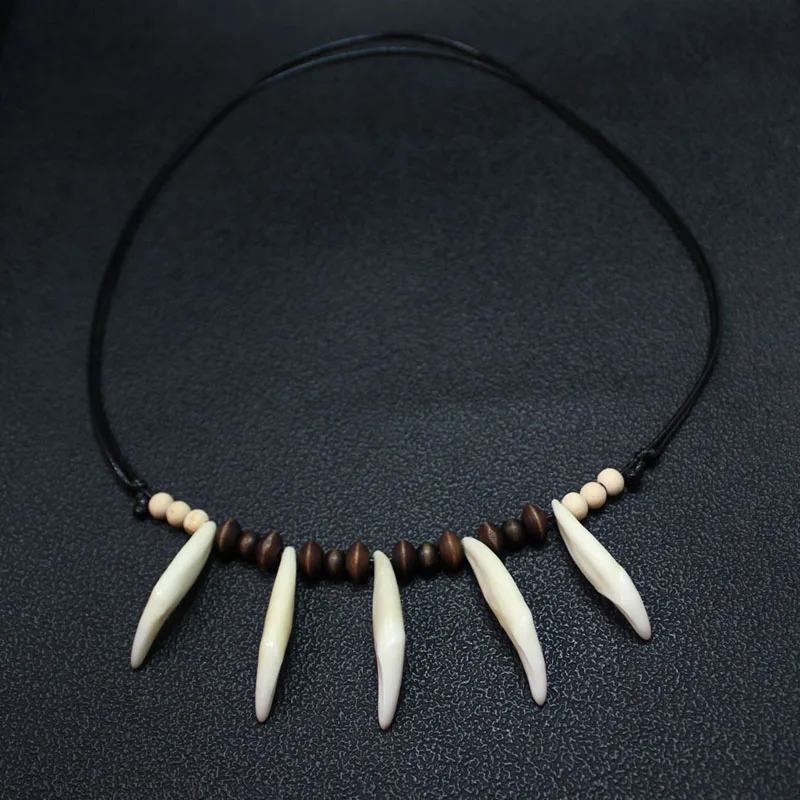 Hot sale tooth necklace imitation wolf teeth beaded necklace adjustable length Mens Womens Amulet Jewellery