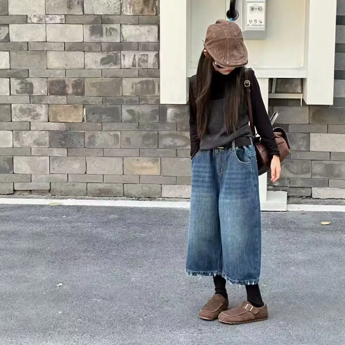 

Girls' Retro Denim Cropped Pants Children's Spring And Autumn Straight Leg Pants Children's Personalized Casual Pants Trend