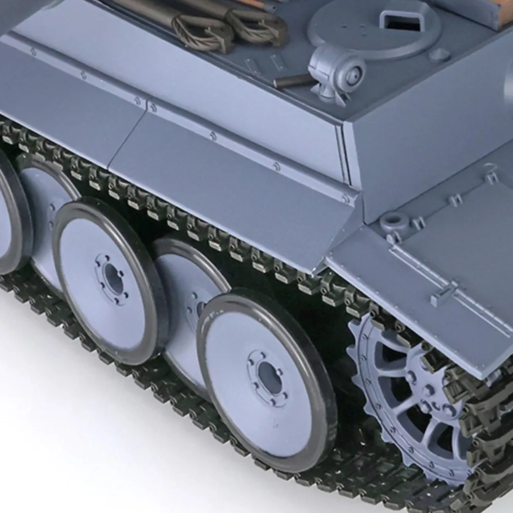

2.4Ghz Classic Design Henglong RC Tank 3818 1/16 7.0 Plastic German Tiger I RTR Cars Toy for Collectors TH17233-SMT7