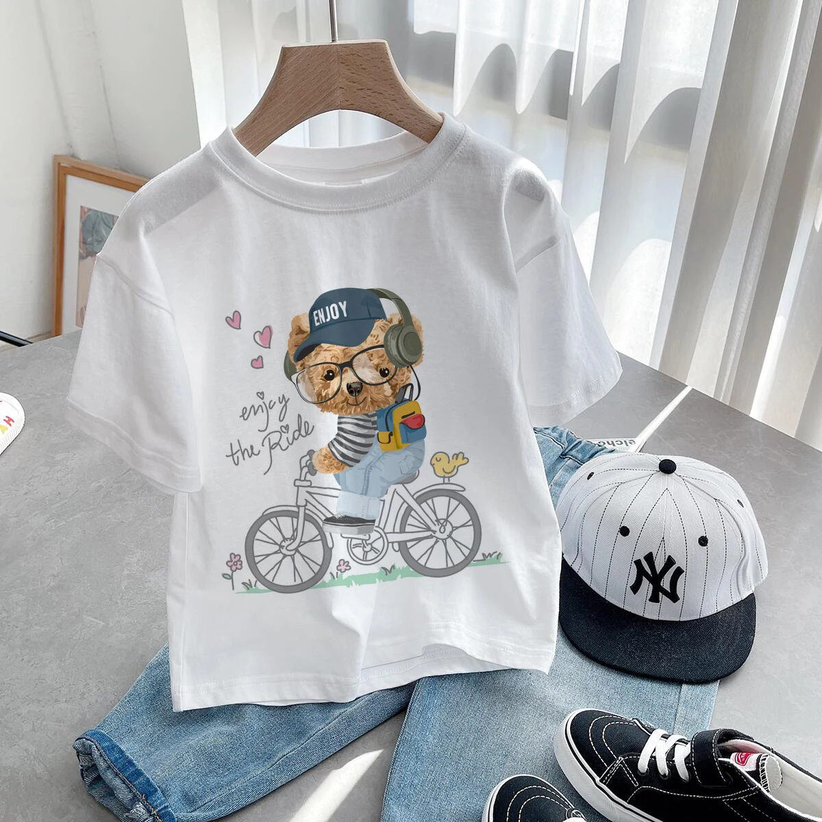 Skateboard Bear Print Boys/Girls White T-shirt black Kid Summer Harajuku Kawaii Funny Clothes Little Baby Y2K Clothes,Drop Ship