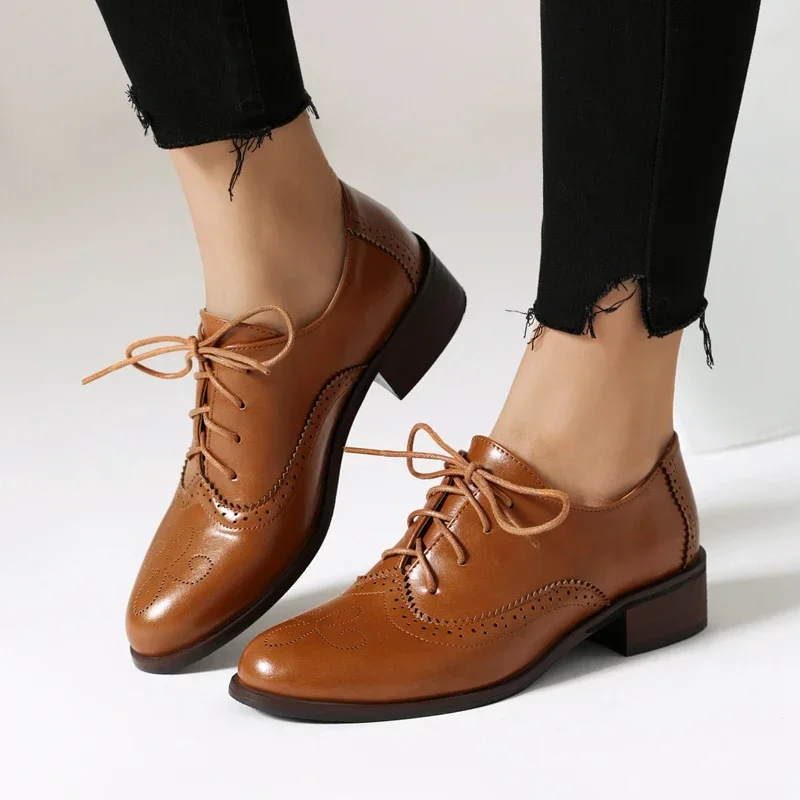 Spring Autumn Oxfords Shoes for Women British Style Lace Up Round Toe Black White Vintage Brogue Flats Female Derby Shoes 43