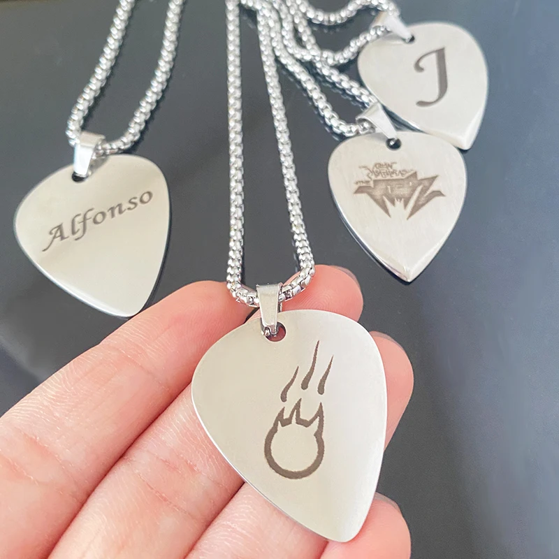 WLP Fashion Guitar Pick Personalized Pendant Stainless Steel Necklace for Men Women Custom Text Pattern Collar Necklace Jewelry view 4