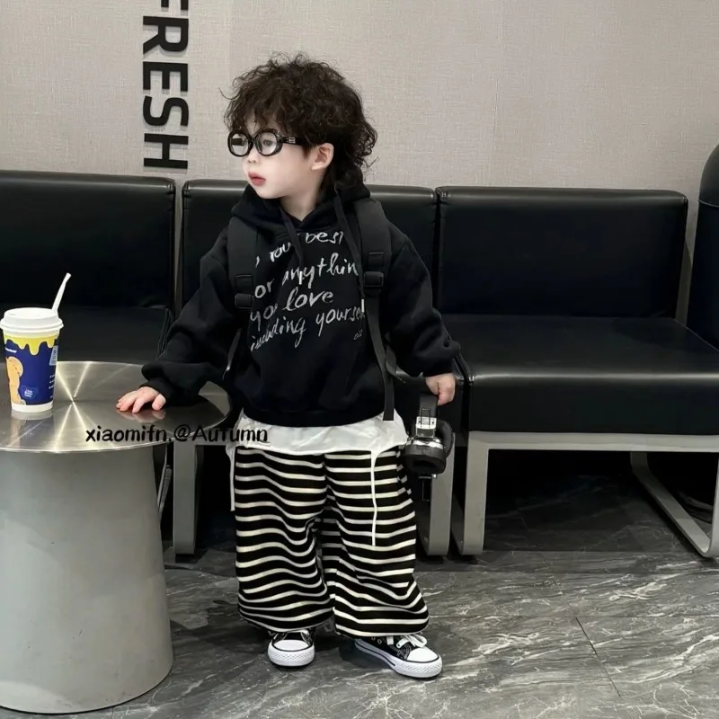 Boys  Trendy Cool Suit 2025 Autumn New Children's Korean Version of Letter Printed Sweater Striped Sports Casual Two-piece Set