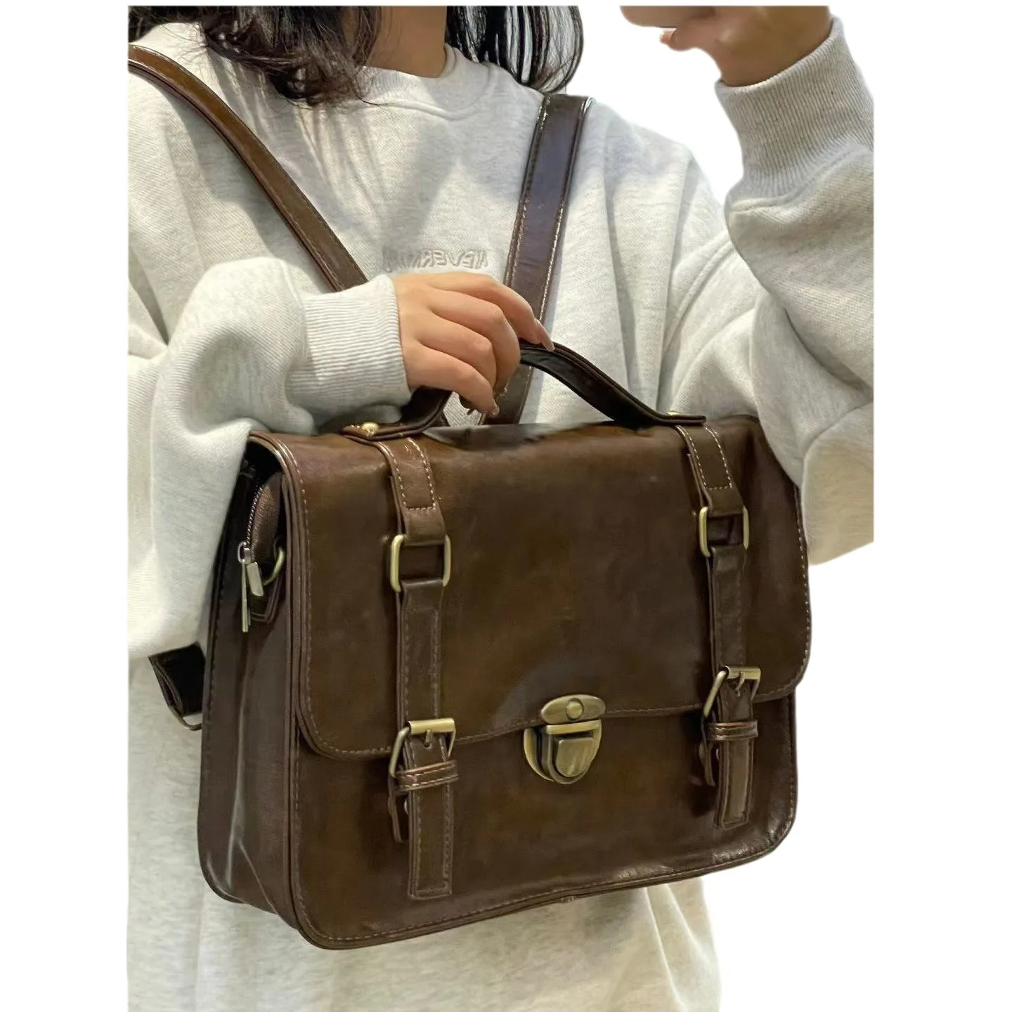 

Advanced style backpack retro 2023 new simple and versatile small square bag fashionable crossbody bag