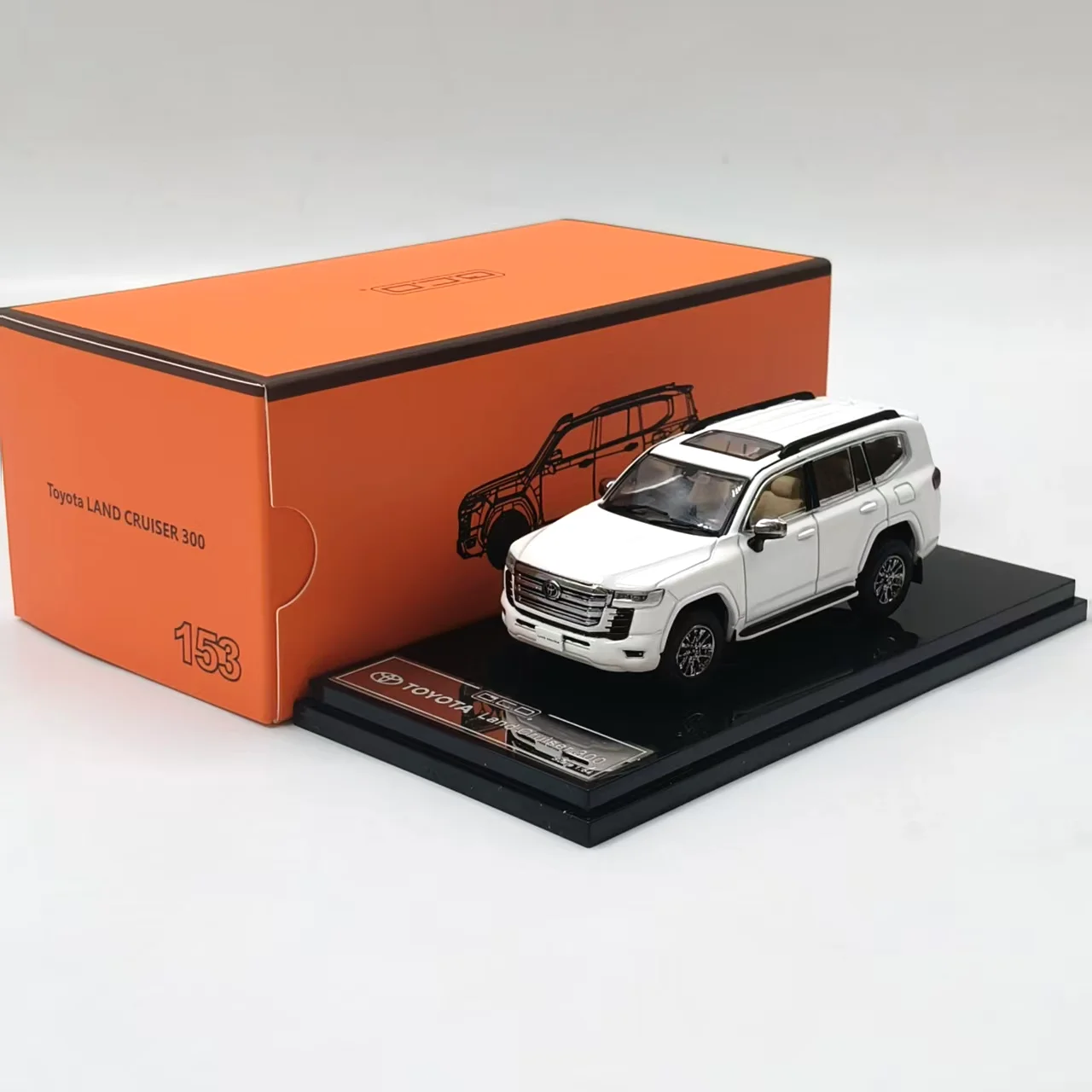 

Литой под давлением GCD масштаб 1:64 Toyota Land Cruiser 300, модель автомобиля из сплава, Коллекционная игрушка, подарок, сувенир, украшение для дисплея