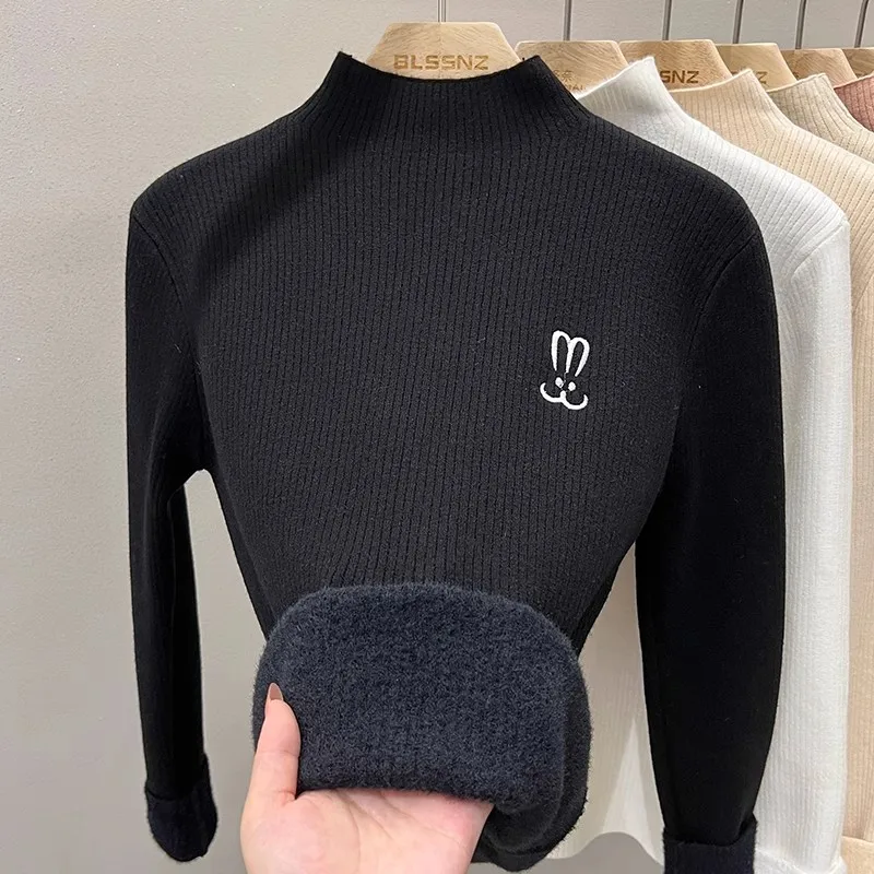 سترة شتوية سميكة من المينك الأبيض للنساء بأكمام طويلة ورقبة وهمية دافئة قاع محبوك سيدة