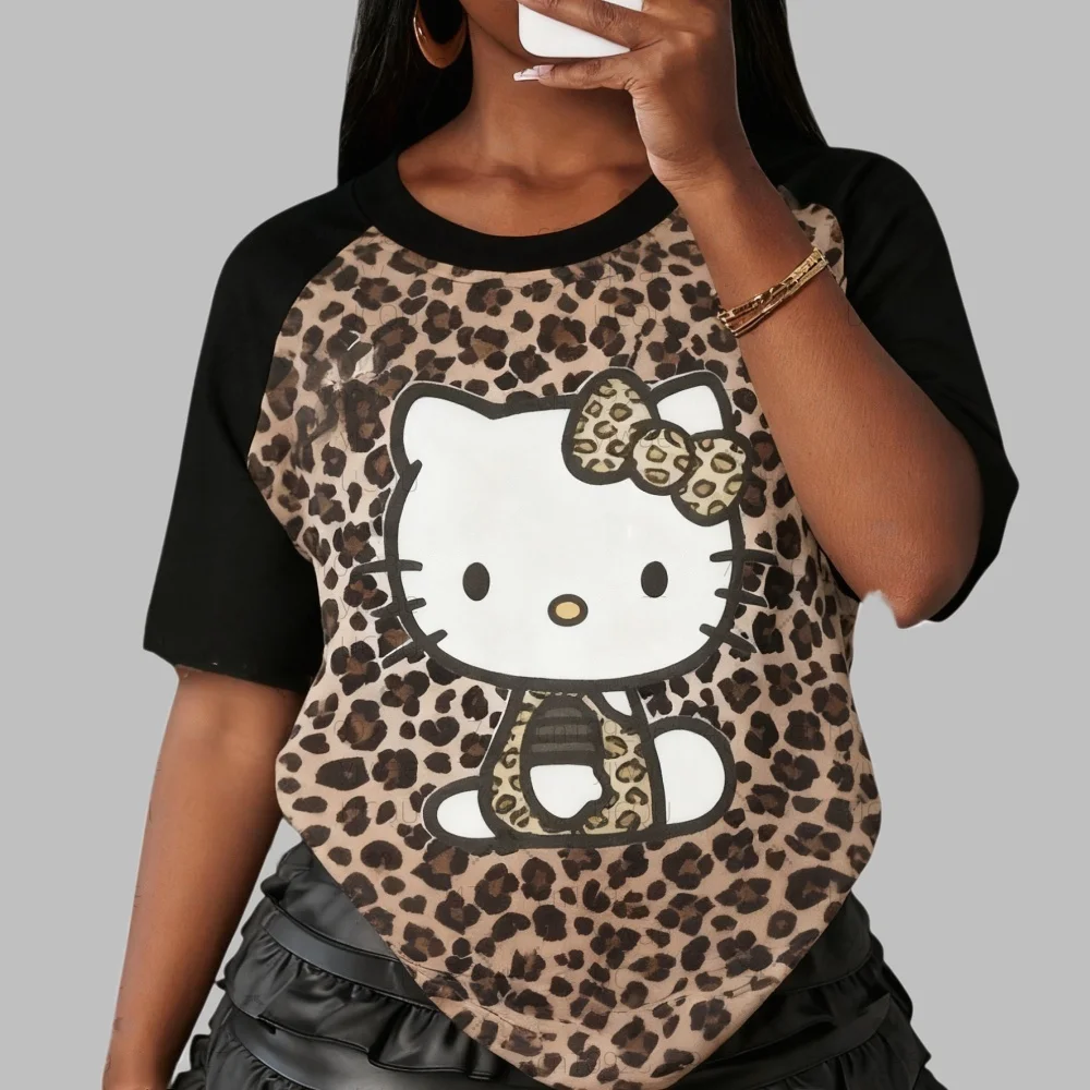 camiseta-oversized-de-verao-estilo-americano-sanrio-hello-kitty-com-estampa-de-leopardo-doce-e-descolada-novo-estilo-para-adultos-e-gestantes