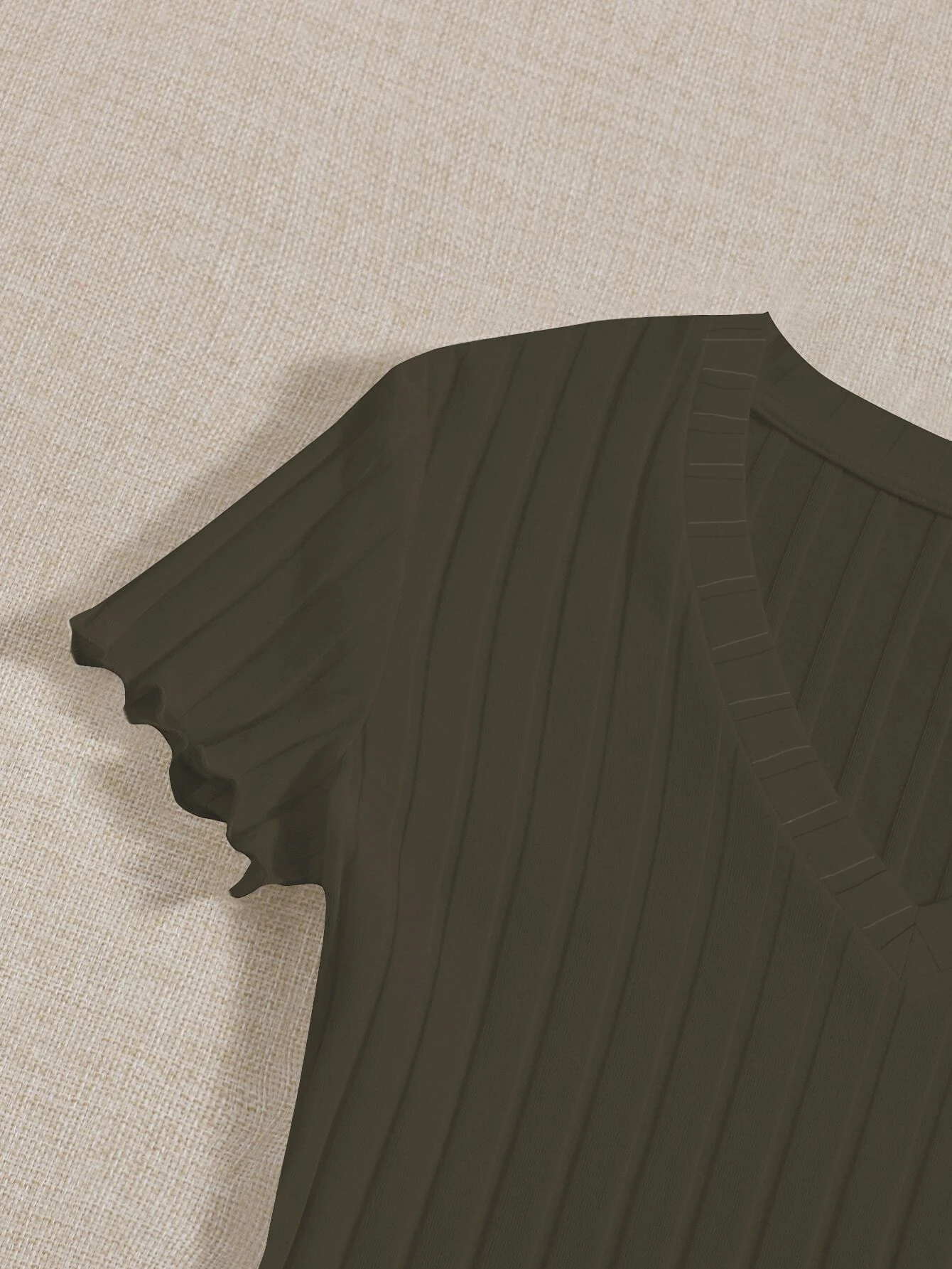 Neues kurzärmeliges, schmales T-Shirt mit V-Ausschnitt, sexy und vielseitiger, eng anliegender Jumpsuit. – Detail 18