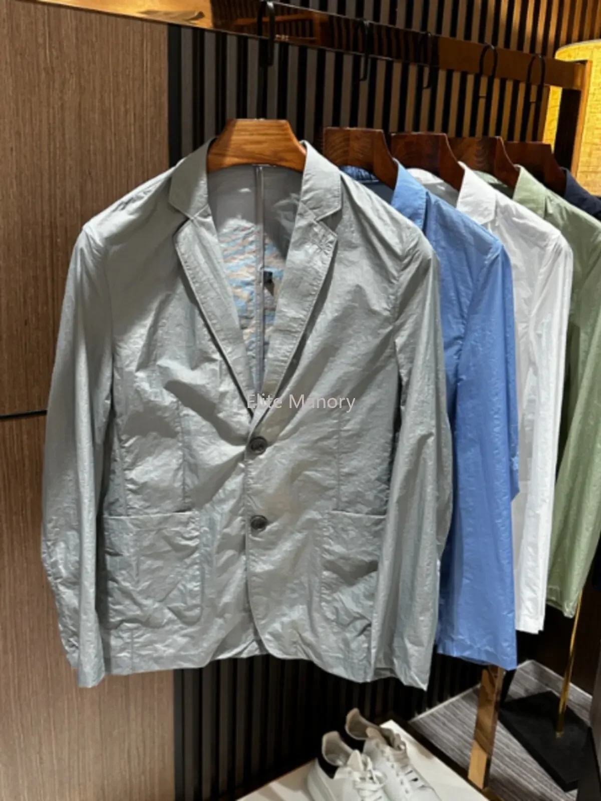 Light and light business, summer solid color outdoor quick-drying ultra-light and thin anti-suit collar jacket