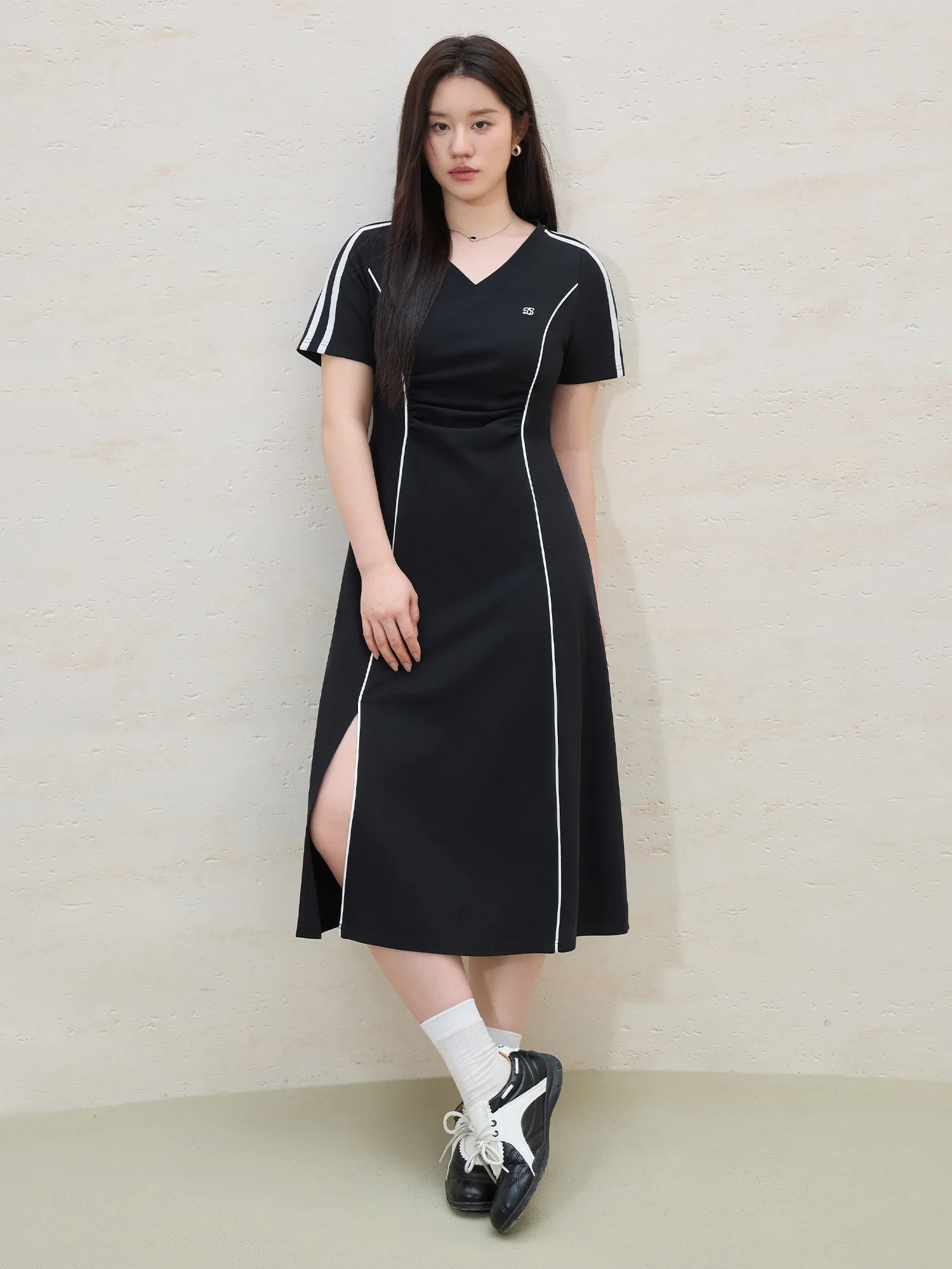 DUSHU 女性カジュアルサマーロングドレス V ネックブラック T シャツドレスコントラストカラーウェビングデザイン X-LINE ドレス 25DS82147