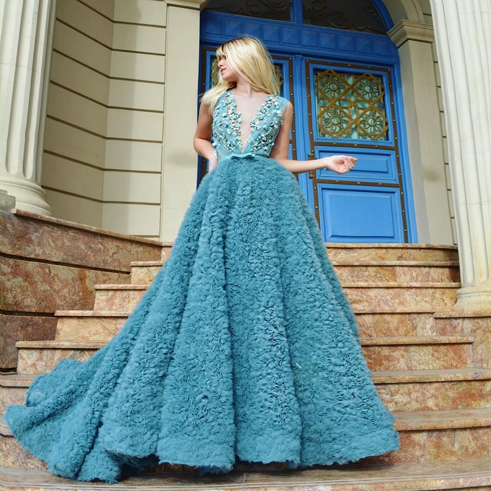 Prom Dress 2024 Luxury Floor Length Blue V-Neck Sleeveless Guest Sweep Train Appliques Flower Pleated Formal Evening Gown Women