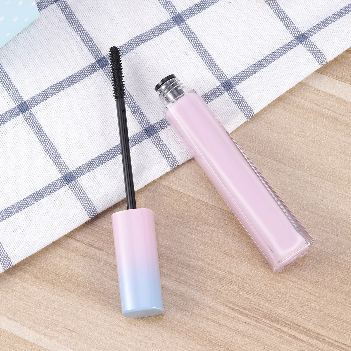 4Pcs Empty Mascara Tubes Lightweight Leakproof Mascara Container for Travel Eyelash Cream Bottle Cosmetics Makeup Storage Pink