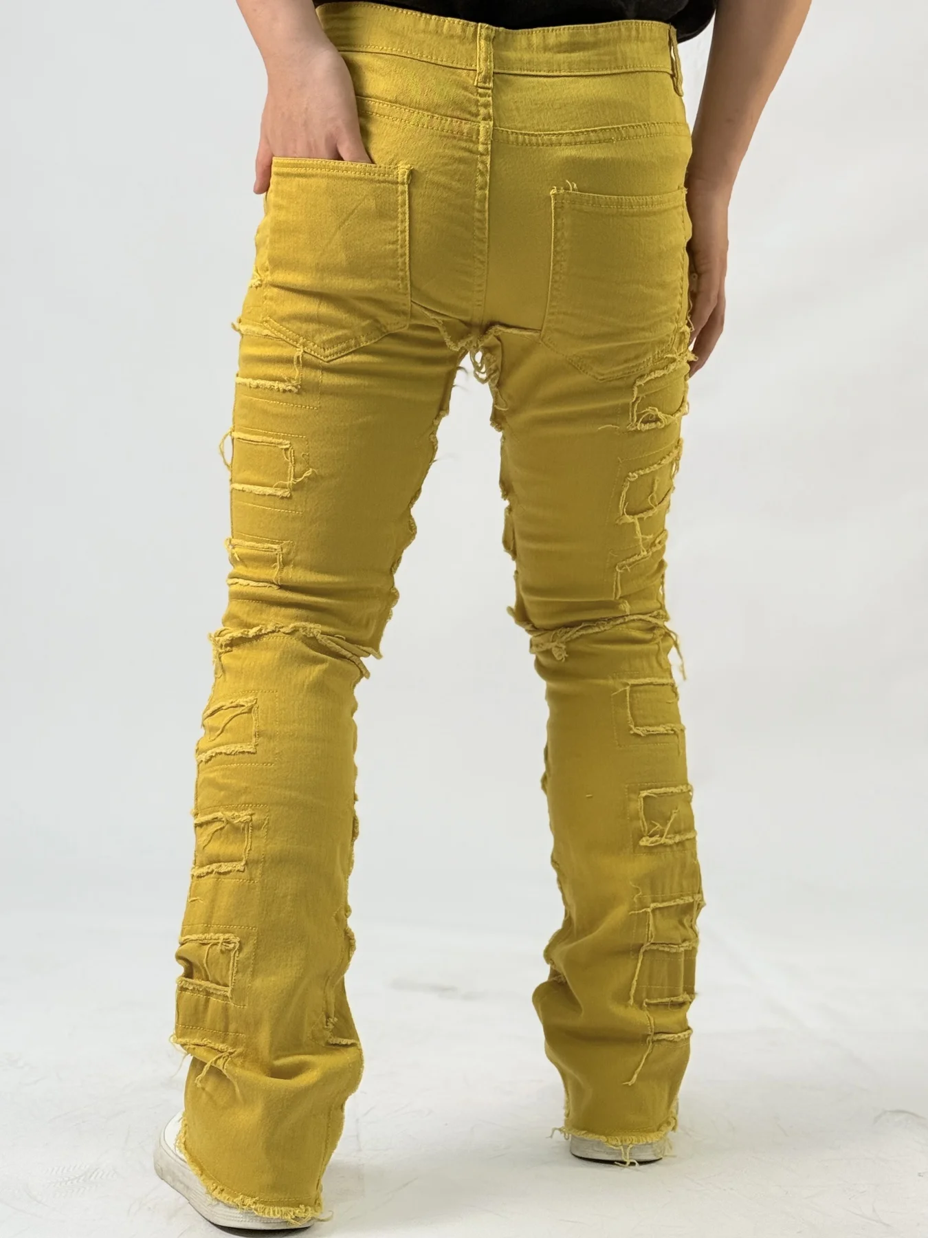 منتج جديد لعام 2025 سراويل رجالية ضيقة متوهجة ملونة مرقعة نمط ريترو مستقبلية جو خيارات ألوان متعددة