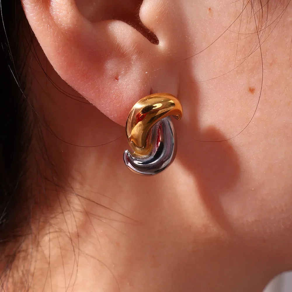 Designer style stainless steel classic gold and silver color-matched geometric drop-shaped embracing earrings accessory