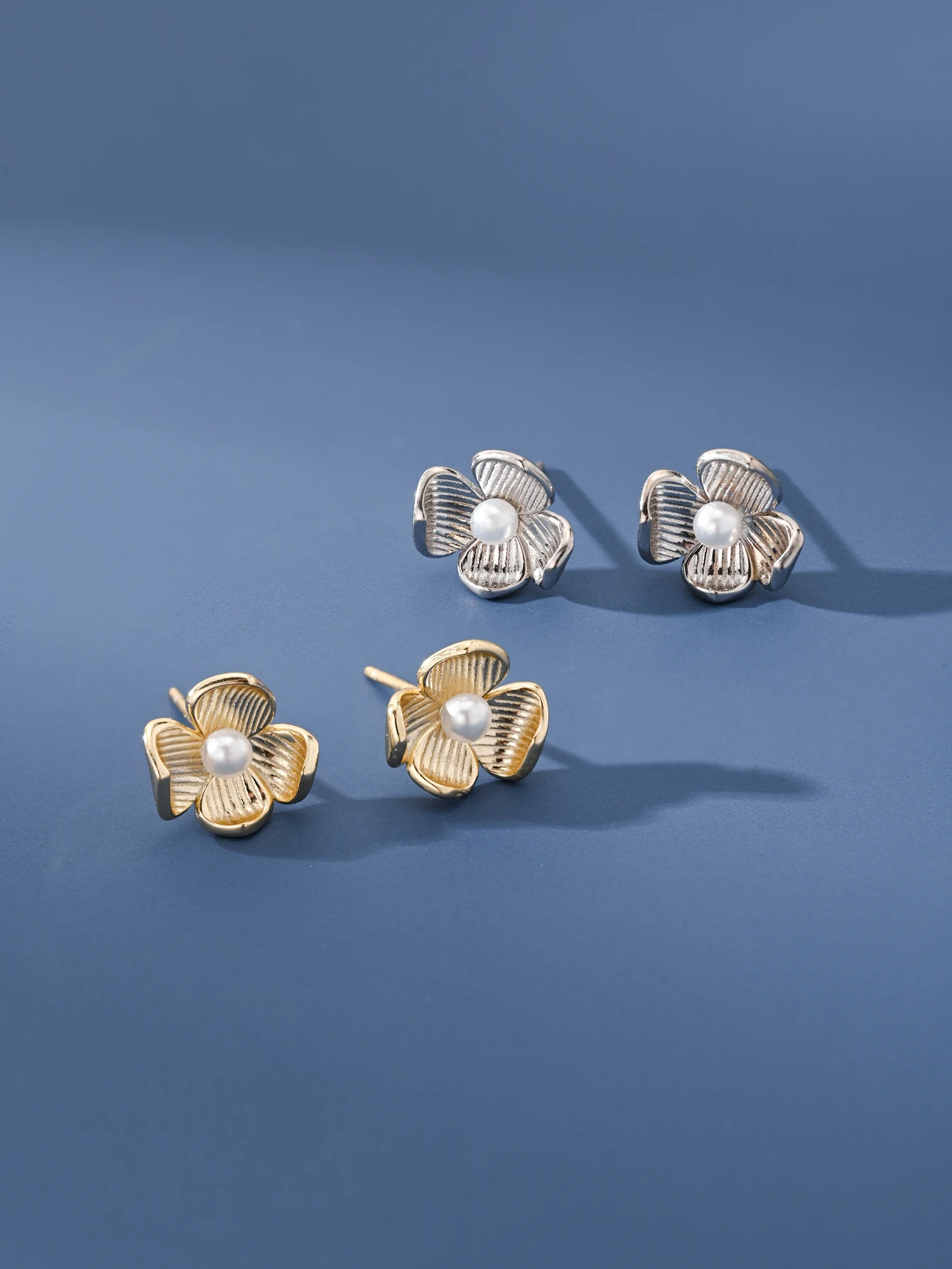 

Women’s 925 Sterling Silver Flower Pearl Earrings - Sweet Gentle Luxury Gift For Holiday & Birthday