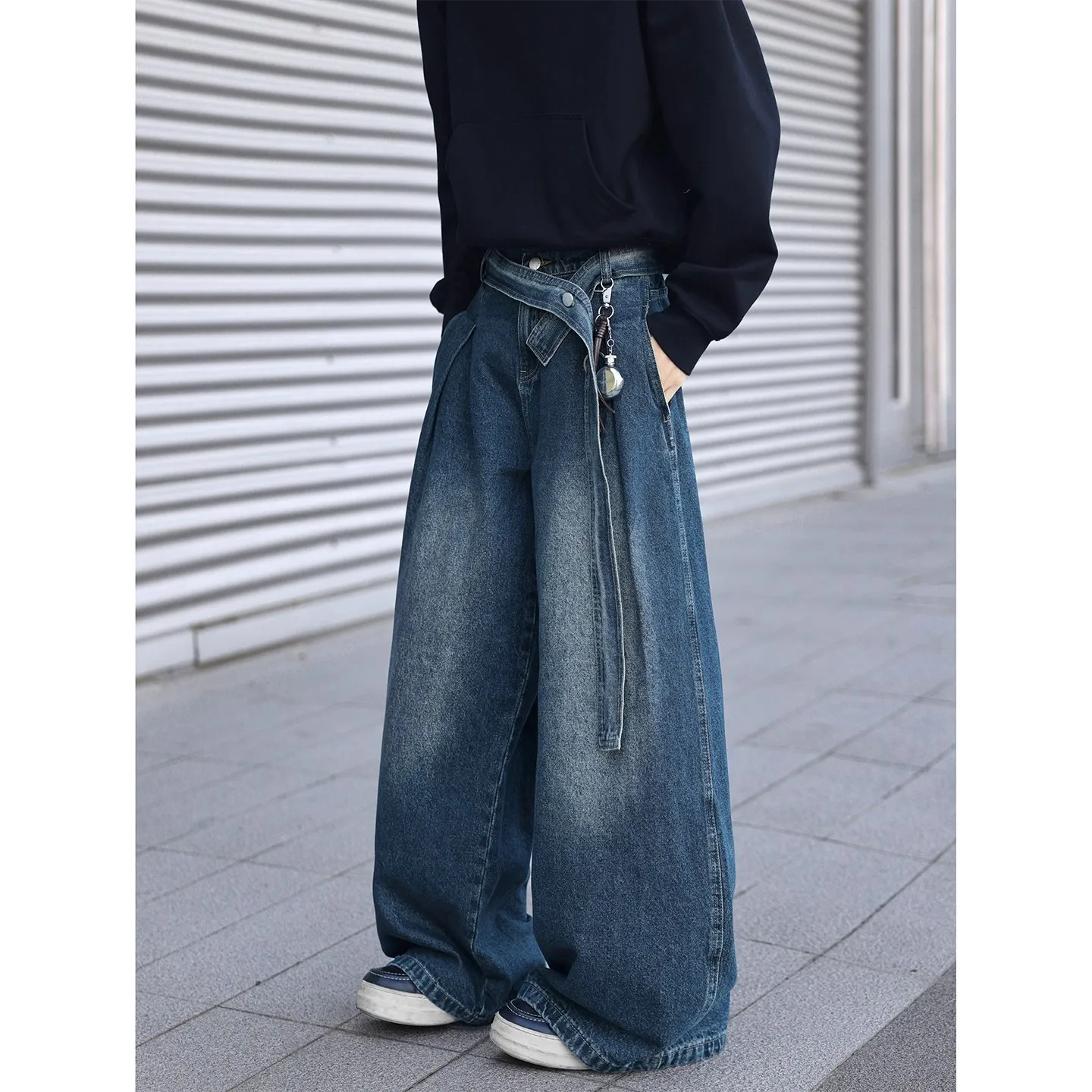 

Design belt jeans men's autumn and winter loose straight retro blue pants trendy American high street wide leg pants