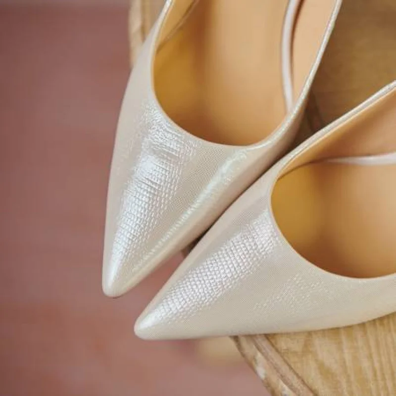 Bare colored high heels for women slim heels genuine leather, sexy fashionable versatile, stylish pointed single shoes