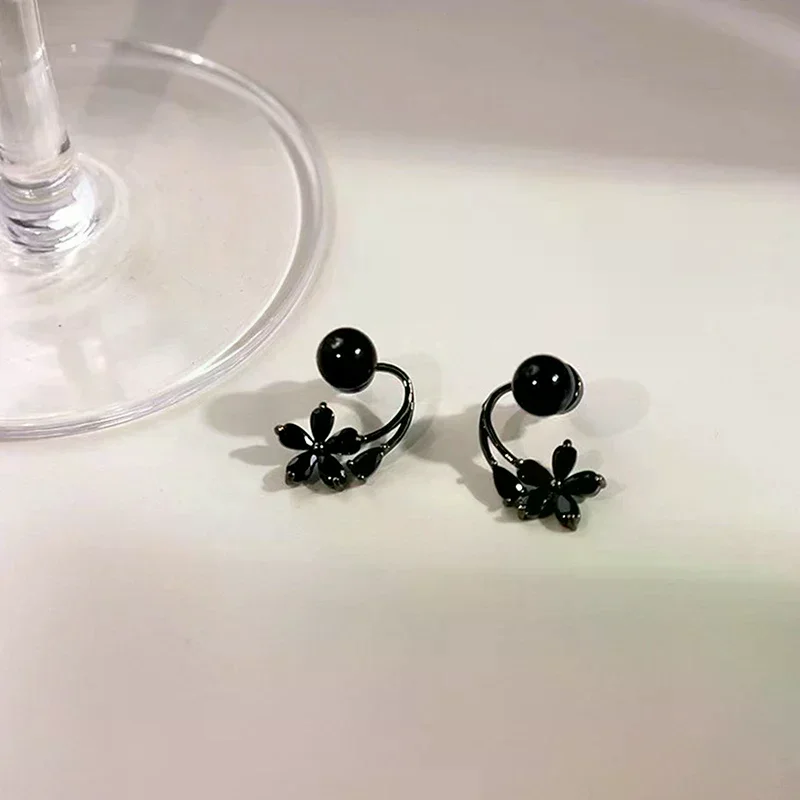 Vintage Black Zircon Flower Pearl Stud Earrings For Women Korean Elegant Personality Earrings Wedding Party Jewelry Gift Mujer