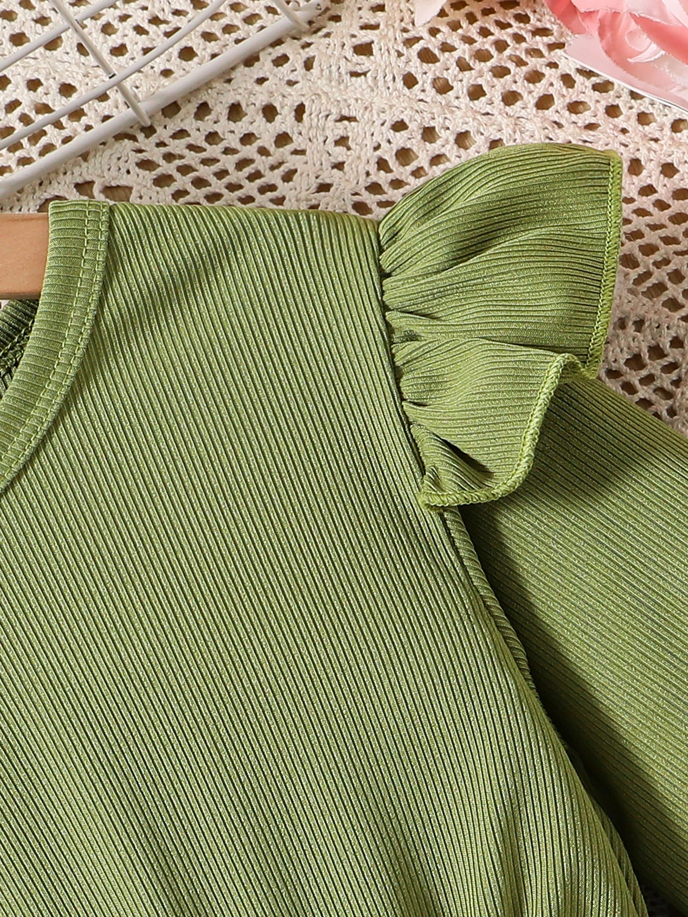 الربيع والخريف الفتيات ملابس بسيطة غير رسمية متعددة الاستخدامات محبوك الجولة الرقبة رفرفة كم مطبوعة المرقعة فستان الفتيات اليومية موضة غير رسمية زي الهالوين للفتيات