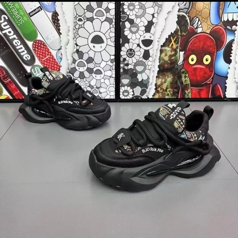 أحذية رياضية رجالية من LIVEDAY أحذية كاجوال كلاسيكية أحذية رياضية شبكية قابلة للتنفس بدون أربطة أحذية رجالية خفيفة الوزن