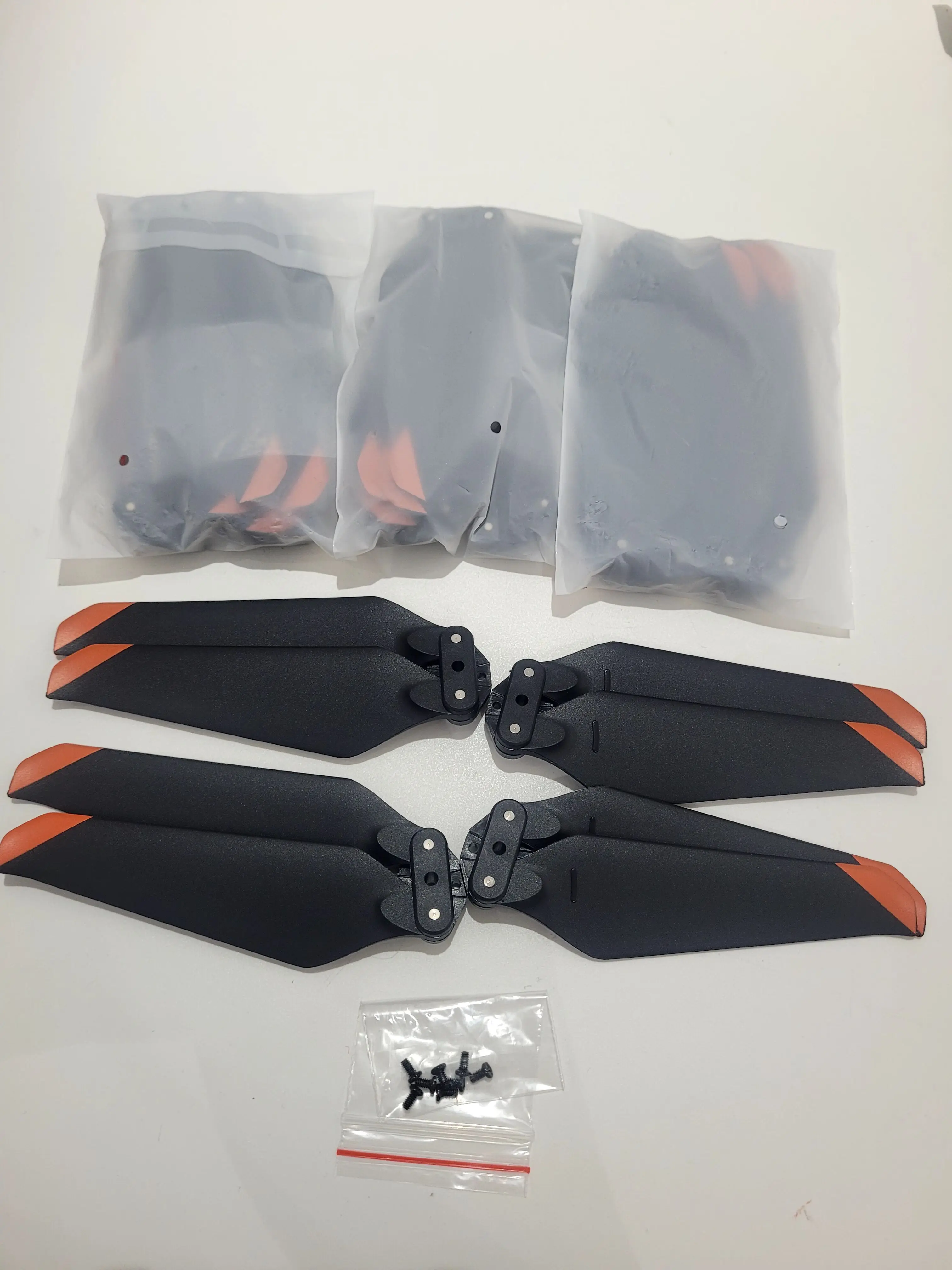 4Set SG909 Original Propeller Props Spare Part Kit CW CCW Wing Blade with Screws for GPS Brushless Drone SG909 SG909MAX Accessor