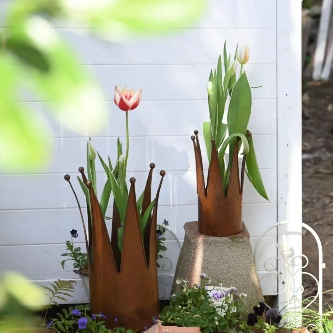 Crown Shape Two Piece Set Flower Pot Metal Rust Retro Style Ironwork Planting Vases Villa Courtyard Garden Decorative Ornaments