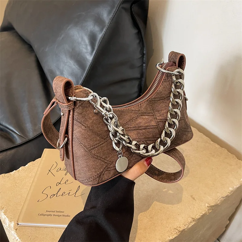 Korean version of Spice Girl style denim underarm bag women's autumn and winter fashion texture portable shoulder messenger bag