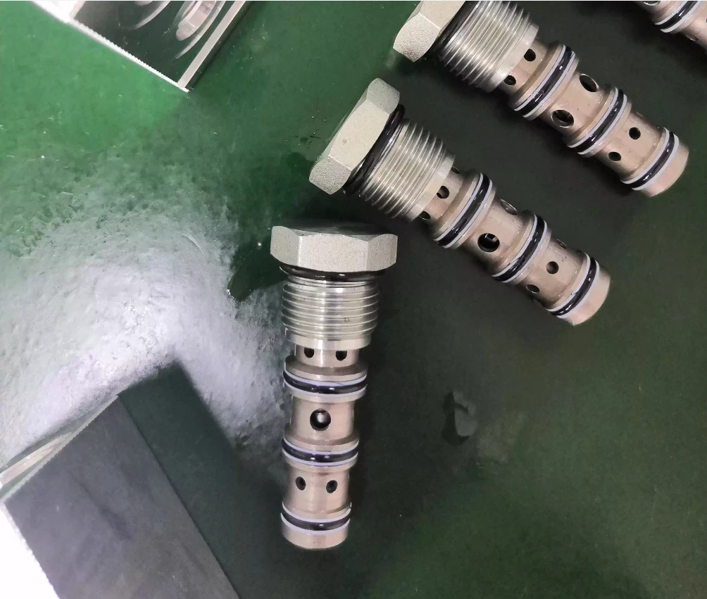 FD50-45 hydraulic diverter and collector valve engineering machinery threaded cartridge valve synchronous valve