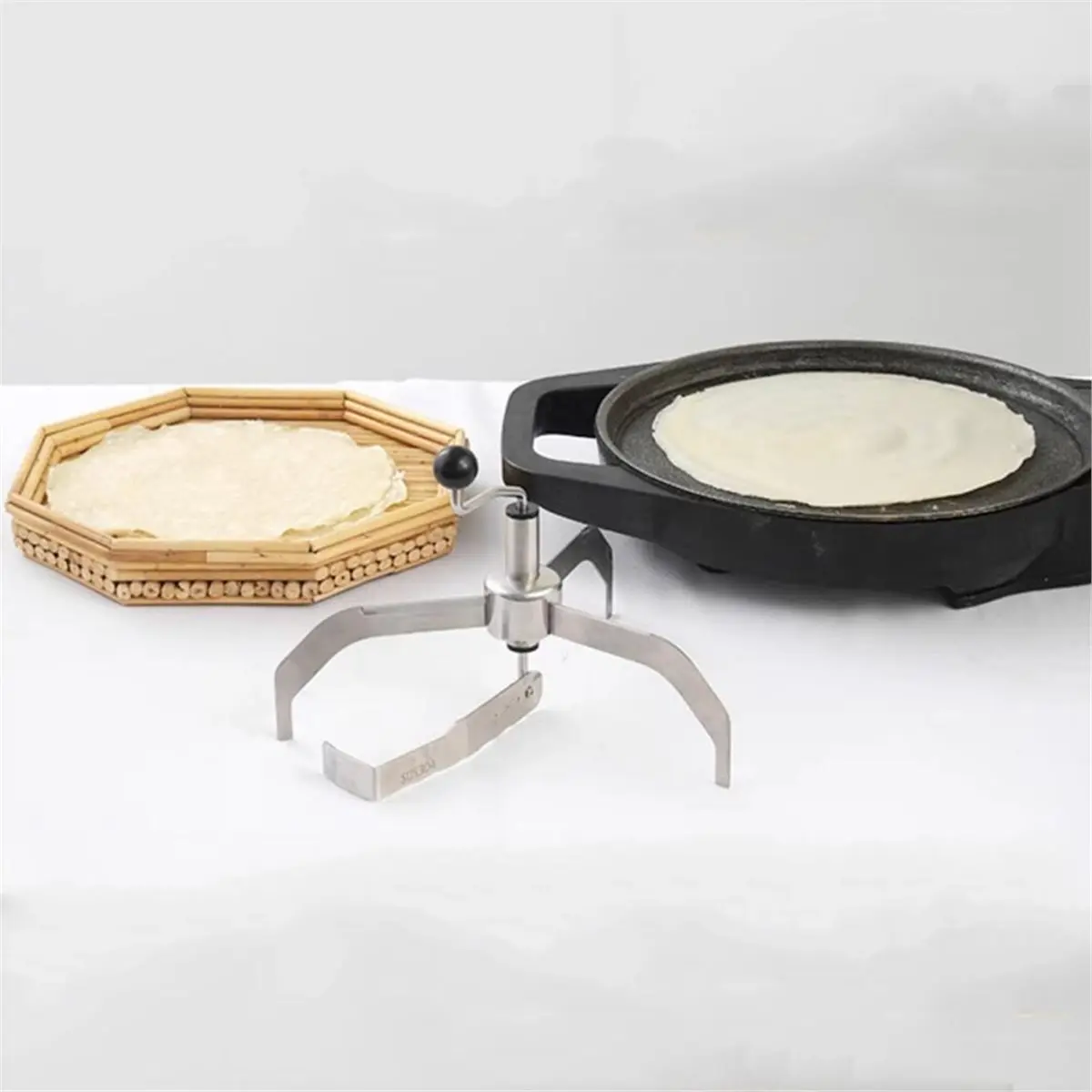 Foldable Home Pancake Making Machine with 360° Smooth Rotation and Adjustable Size