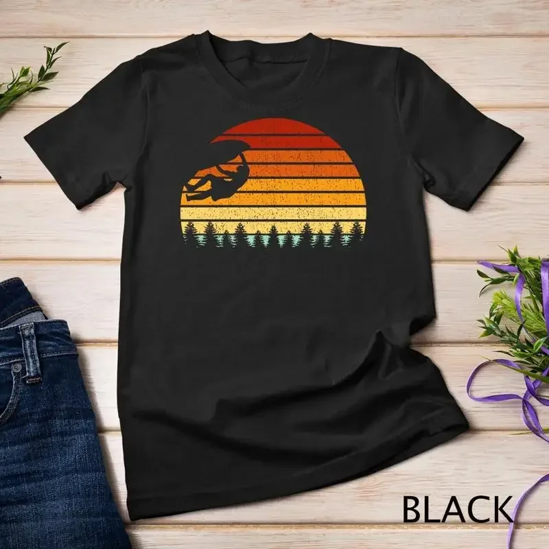 Vintage Sunset Climbing Gift For Climbers and Boulderers Unisex T shirt