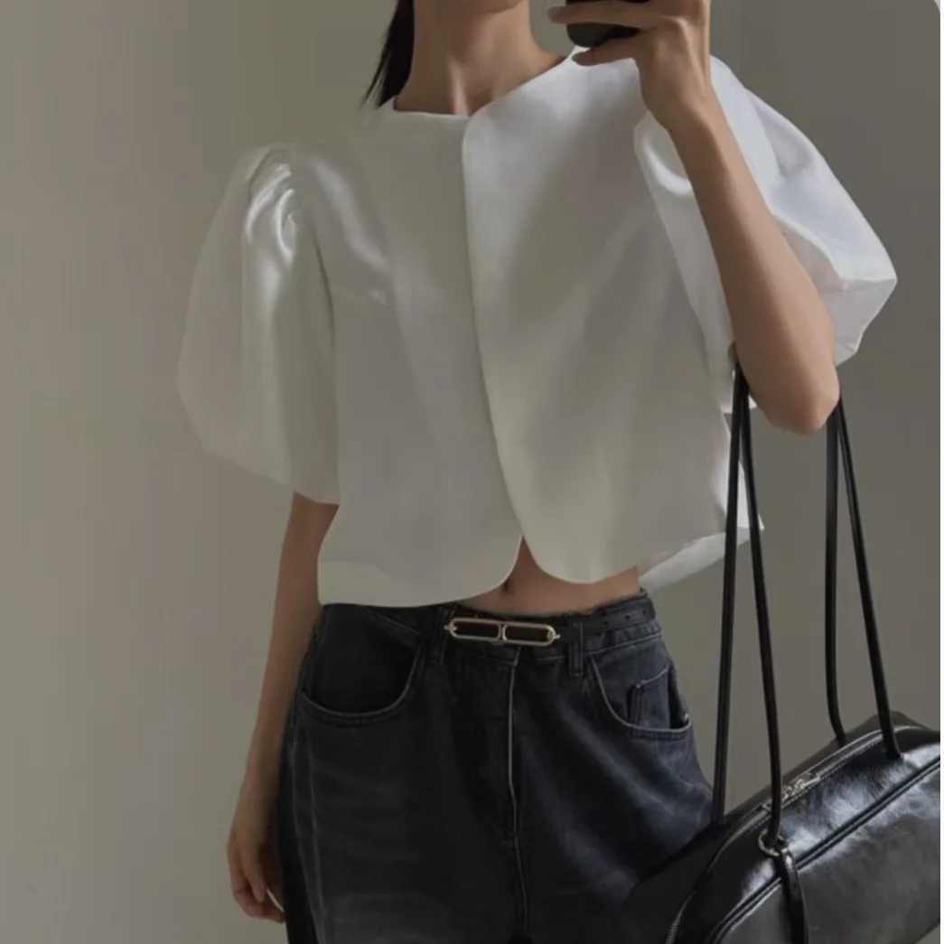 

Fashionable Short Bubble Sleeve Shirt Women's Jacket Chic Design Dark Button Stylish Korean Style Spring Summer New Arrival