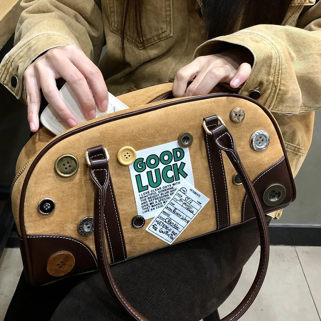 Good Luck Retro American Wooden Metal Buttons Handbag Suede Underarm Bag Woman Bag Large Capacity Messenger Bag Purse Handbags