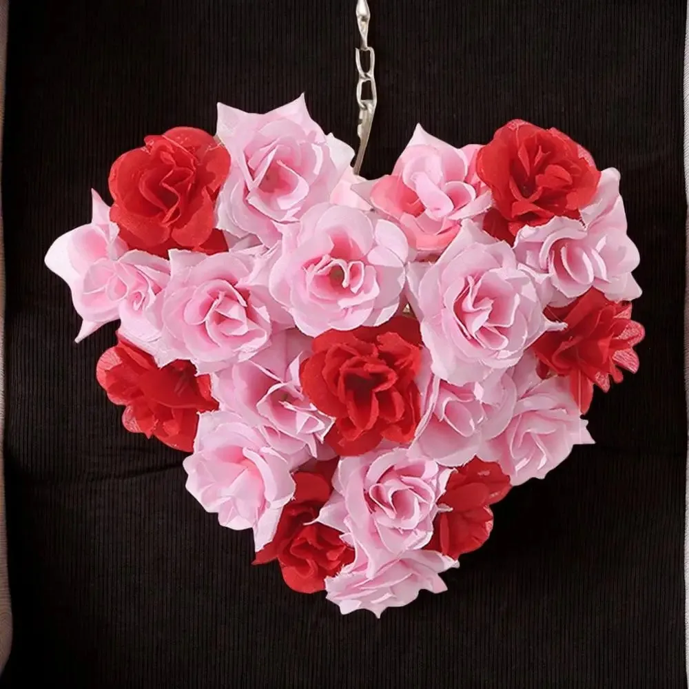 Romantic Valentine's Day Wreath Ornaments Handmade Elegant Rose Heart-Shaped Wreath Hanging Simulation Love Flowers Party Favor