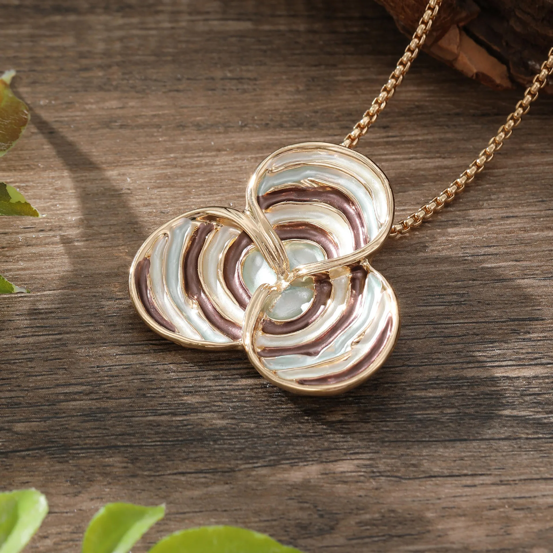 hot-selling color painting oil clover small pendant, fashionable and simple women's versatile striped clover neckla